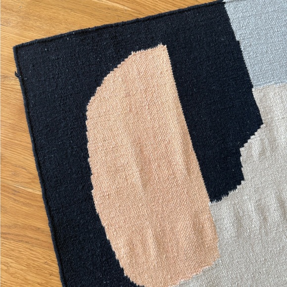 COLD PICNIC - Small Wool Rug - Picture 2 of 3